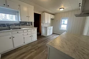 701 W Wall St, Morrison, IL 61270 - Photo 7