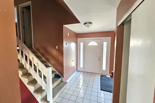 145 Abbeywood Cir, Streamwood, IL 60107 - Photo 9