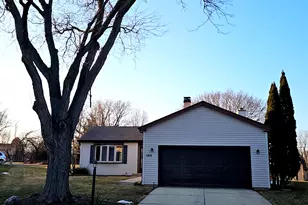 145 Abbeywood Cir, Streamwood, IL 60107 - Photo 1