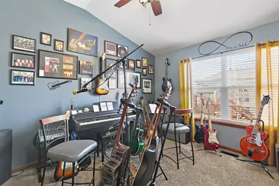 2313 Barrett Drive, Algonquin, IL 60102 - Photo 29