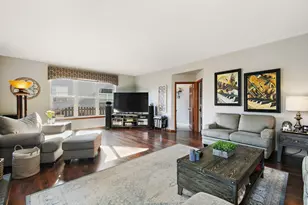 2313 Barrett Dr, Algonquin, IL 60102 - Photo 11