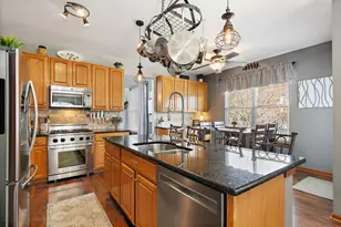 2313 Barrett Dr, Algonquin, IL 60102 - Photo 13