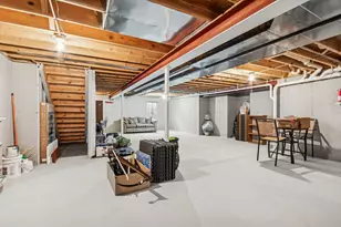 7001 Cornwall Dr, Joliet, IL 60431 - Photo 17