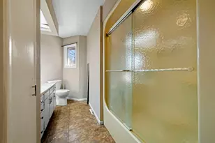 6466 Thorncrest Dr, Rockford, IL 61109 - Photo 25