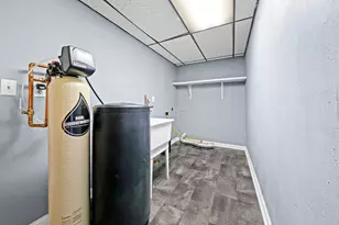 6466 Thorncrest Dr, Rockford, IL 61109 - Photo 35