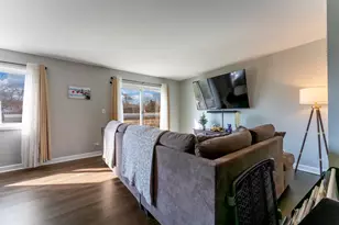 404 Arrow Trail, Wheeling, IL 60090 - Photo 5