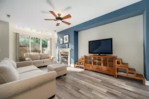 2512 W Thomas St, Chicago, IL 60622 - Photo 13