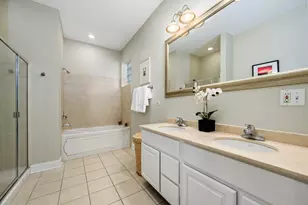 2512 W Thomas St, Chicago, IL 60622 - Photo 11