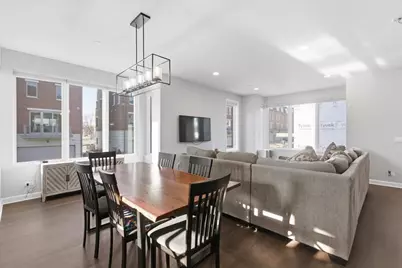 1233 Gateway Court, Northbrook, IL 60062 - Photo 5