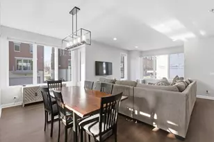 1233 Gateway Ct, Northbrook, IL 60062 - Photo 5