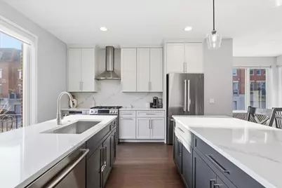 1233 Gateway Court, Northbrook, IL 60062 - Photo 3