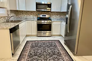 8518 W Rascher Ave, Chicago, IL 60656 - Photo 5