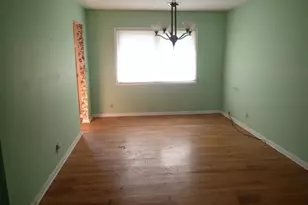 413 Lacy Ave, Streamwood, IL 60107 - Photo 3