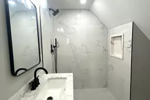 17855 Walter St, Lansing, IL 60438 - Photo 9