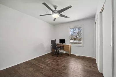 210 Brookhaven Drive, Elk Grove Village, IL 60007 - Photo 21