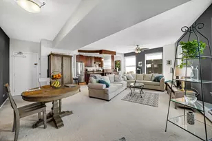 2100 N Lincoln Park W, Chicago, IL 60614 - Photo 7