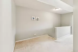 48 Arboretum Dr, Lombard, IL 60148 - Photo 11