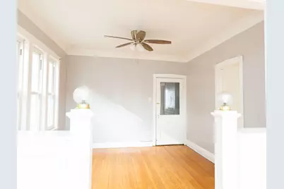 5752 S Whipple Street S, Chicago, IL 60629 - Photo 3