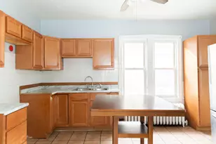 5752 S Whipple St, Chicago, IL 60629 - Photo 9