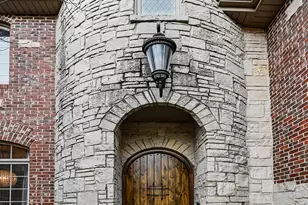 24 E 57th St, Hinsdale, IL 60521 - Photo 3