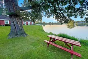 12 Surrey Ct, Grayslake, IL 60030 - Photo 23