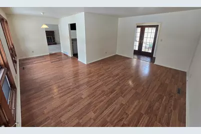 905 Hickory Road, Woodstock, IL 60098 - Photo 11