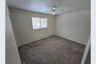 905 Hickory Road, Woodstock, IL 60098 - Photo 27