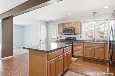 39450 N Circle Avenue, Antioch, IL 60002 - Photo 11