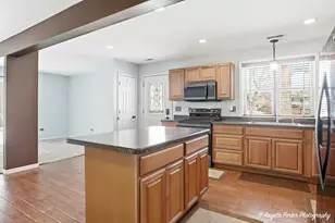 39450 N Circle Ave, Antioch, IL 60002 - Photo 11