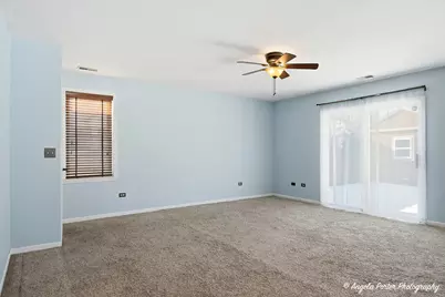 39450 N Circle Avenue, Antioch, IL 60002 - Photo 13