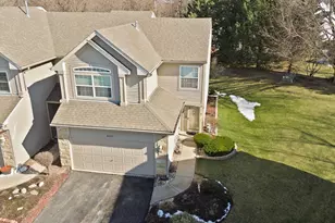 8007 Sierra Woods Ln, Carpentersville, IL 60110 - Photo 35