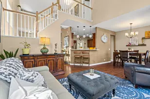 8007 Sierra Woods Ln, Carpentersville, IL 60110 - Photo 3