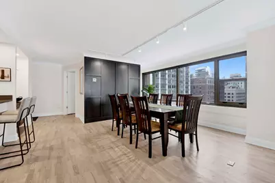 247 E Chestnut Street #1201, Chicago, IL 60611 - Photo 15