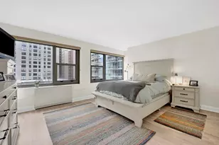 247 E Chestnut St, Chicago, IL 60611 - Photo 19