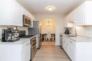 1408 W Crane St, Arlington Heights, IL 60004 - Photo 9