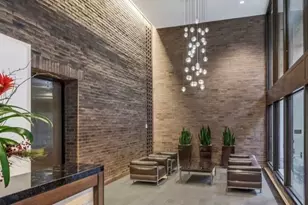 2650 N Lakeview Ave, Chicago, IL 60614 - Photo 15