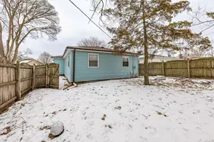 1109 Frederick St, Joliet, IL 60435 - Photo 21