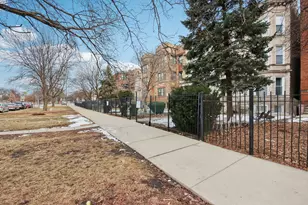 917 N Sacramento Blvd, Chicago, IL 60622 - Photo 3