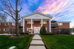 101 N Lincoln Ln, Arlington Heights, IL 60004 - Photo 1