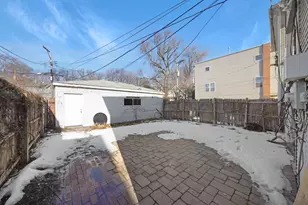 7250 N Rogers Ave, Chicago, IL 60645 - Photo 21