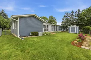 1321 Cumberland Cir E, Elk Grove Village, IL 60007 - Photo 27
