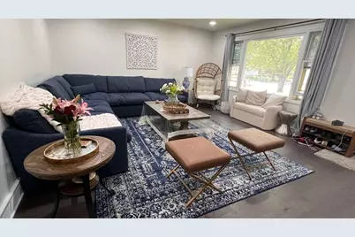 1065 Hiawatha Drive, Elgin, IL 60120 - Photo 3