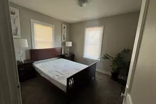 838 Glidden Ave, Dekalb, IL 60115 - Photo 5