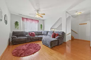 2258 Graystone Dr, Joliet, IL 60431 - Photo 3