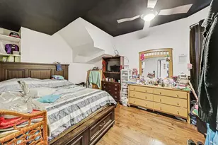 1121 N Lawndale Ave, Chicago, IL 60651 - Photo 11