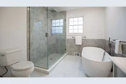 1346 Wessling Drive, Northbrook, IL 60062 - Photo 23