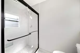 99 Essex Rd, Elk Grove Village, IL 60007 - Photo 33