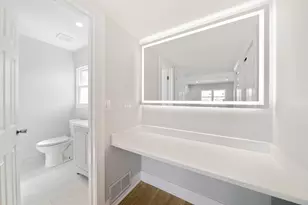 99 Essex Rd, Elk Grove Village, IL 60007 - Photo 31