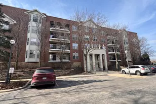 3135 Town Square Dr, Rolling Meadows, IL 60008 - Photo 1