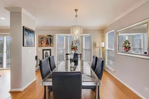 645 Citadel Dr, Westmont, IL 60559 - Photo 7